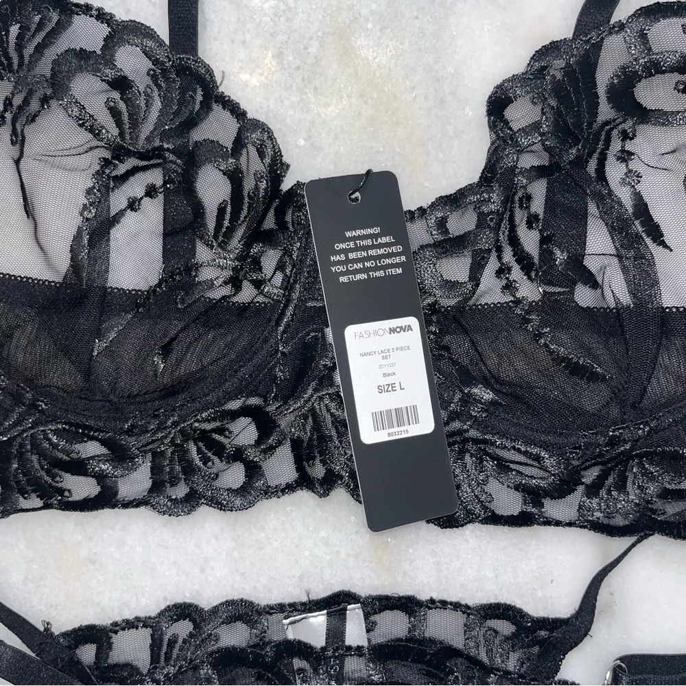 2 piece Lace embroidered thong set Black Size L NWT - Picture 5 of 6